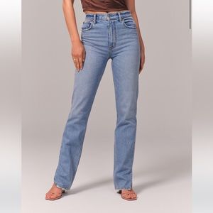 Abercrombie Ultra High Rise 90s Women’s Jeans Light Wash w/ Vent Hem - 25 Short